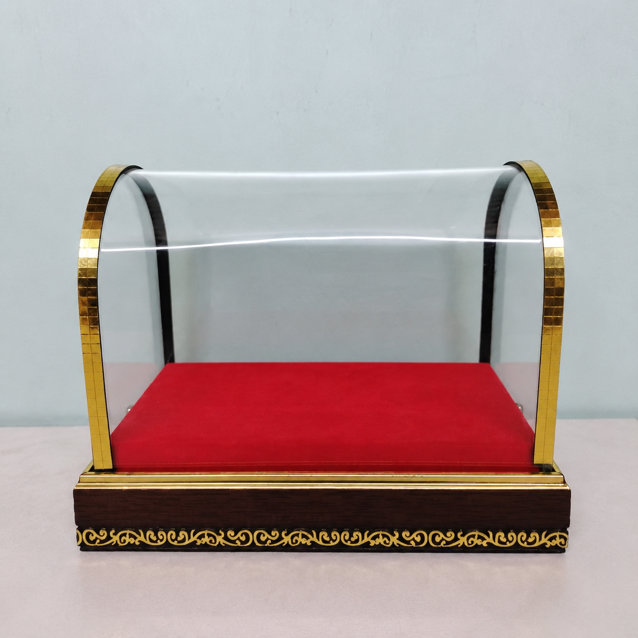 Idol Display Box Top Curved